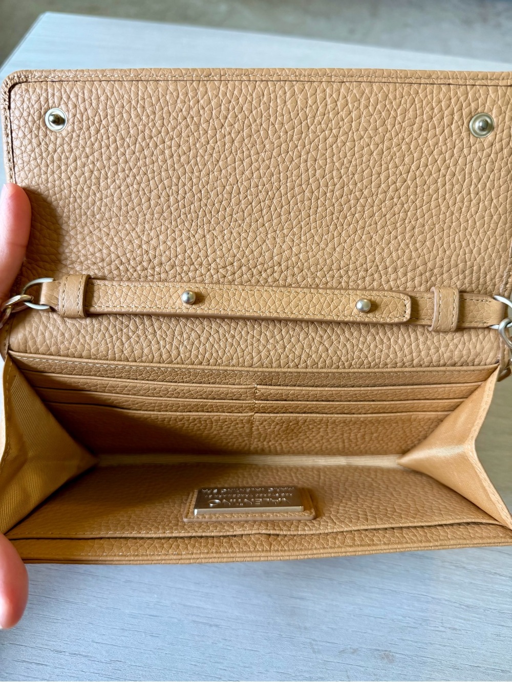 Valentino Tan Leather Chain Shoulder Bag - Picture 4 of 8